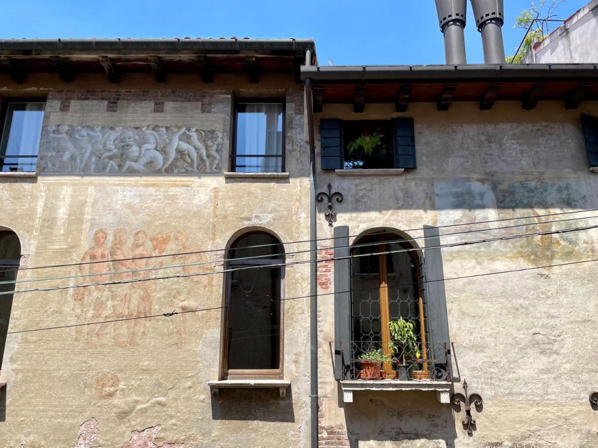Santa Caterina: Charming Apartment Treviso Exterior foto