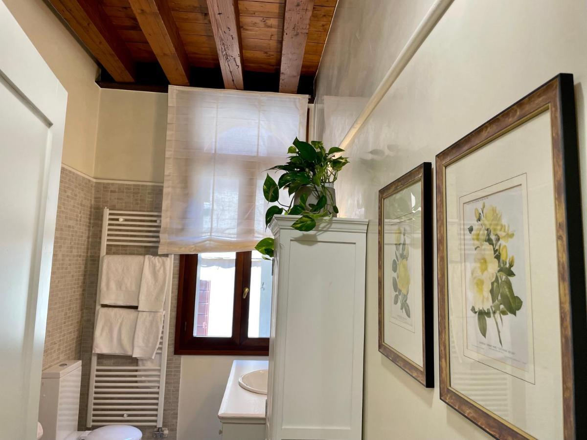 Santa Caterina: Charming Apartment Treviso Exterior foto