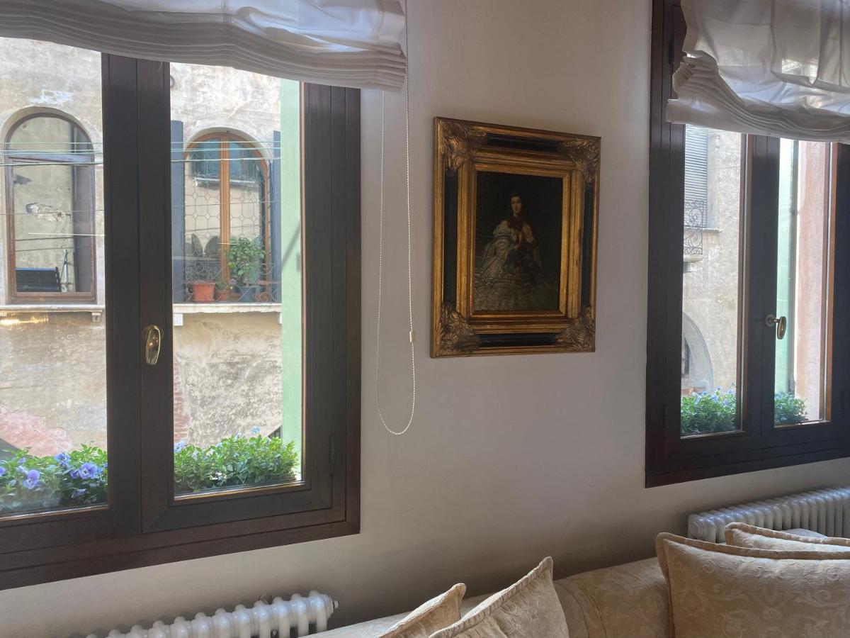 Santa Caterina: Charming Apartment Treviso Exterior foto